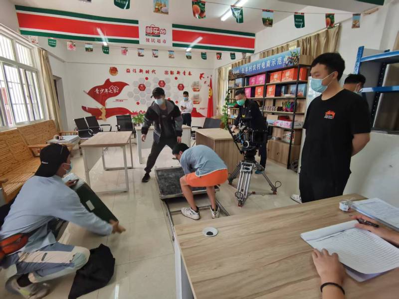 一支视频激活品牌生命力｜博乐市产品视频拍摄公司的创意魔法秀